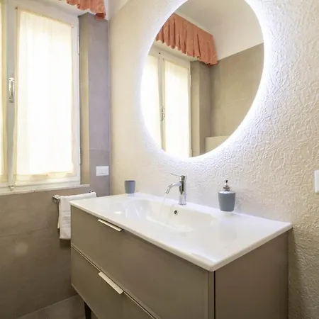 100 Meters From The Sea Wi-fi Center Ac Relax Train Station Porto SantʼElpidio