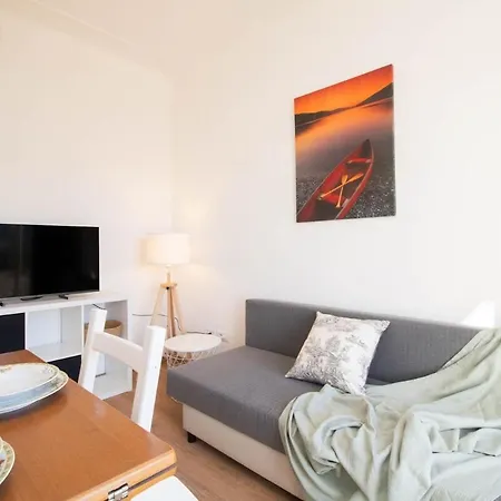 100 Meters From The Sea Wi-fi Center Ac Relax Train Station *