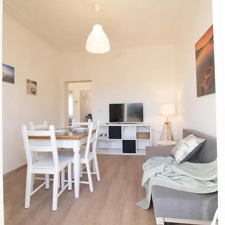 100 Meters From The Sea Wi-fi Center Ac Relax Train Station Porto SantʼElpidio